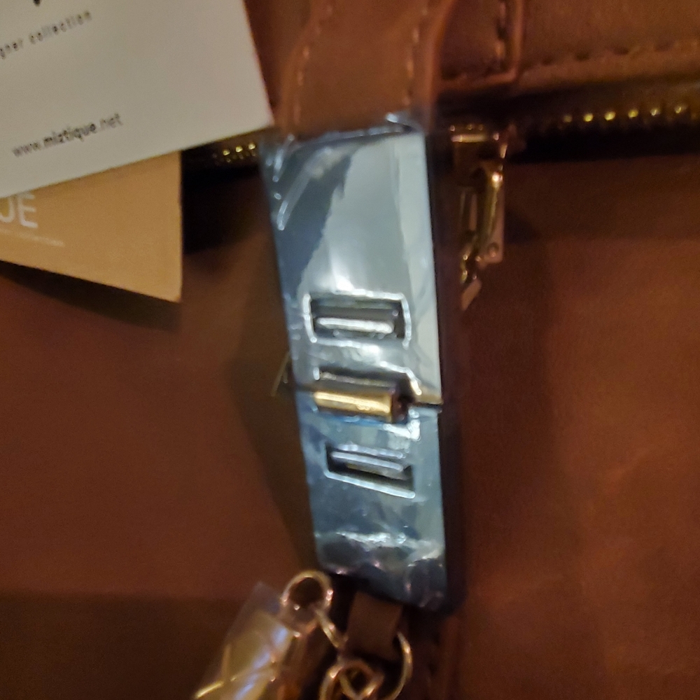 Miztique Vegan Leather Women's Bsckpack Purse New With Tags - Picture 4 of 11